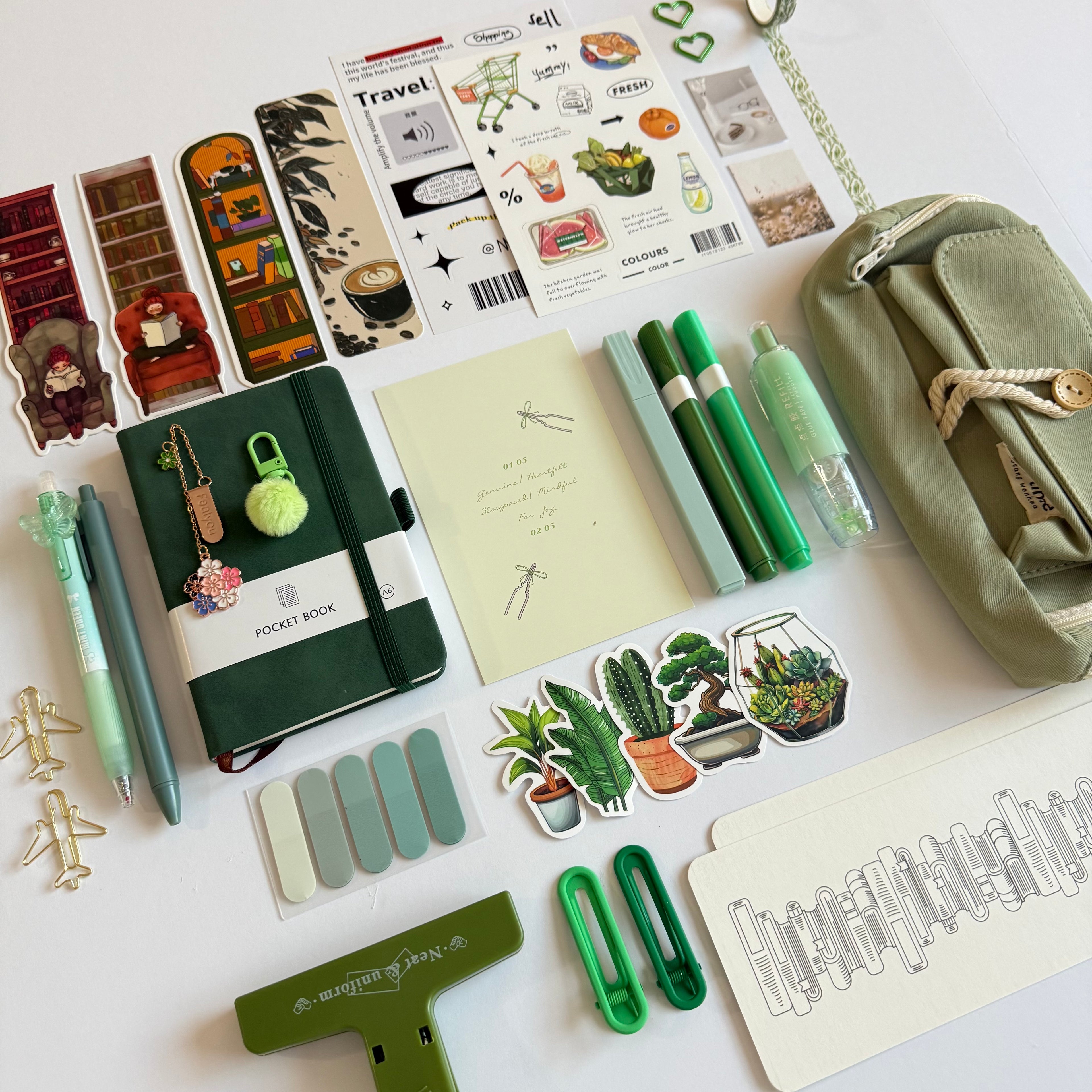 🌿 Green Bundle — Natural, Grounded & Refreshing