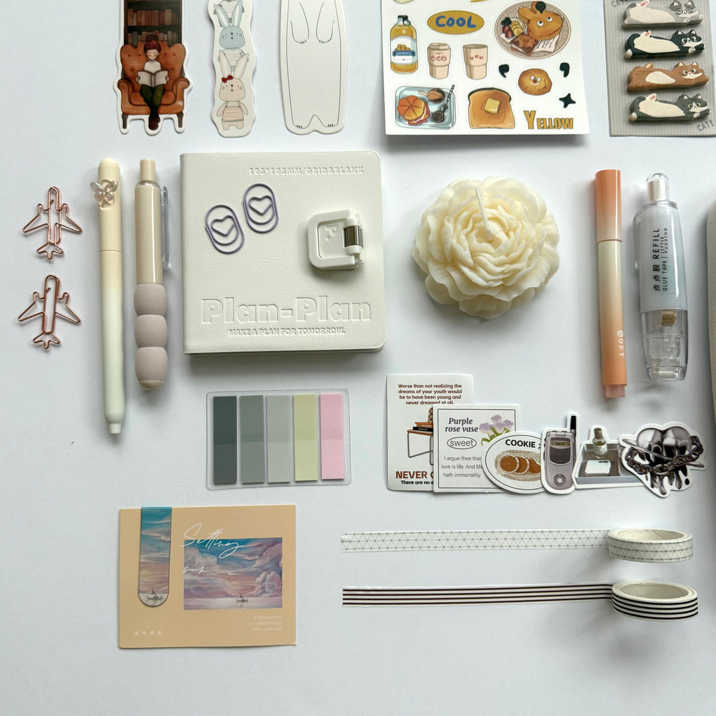 🤍 White Bundle — Minimal, Clean & Timeless