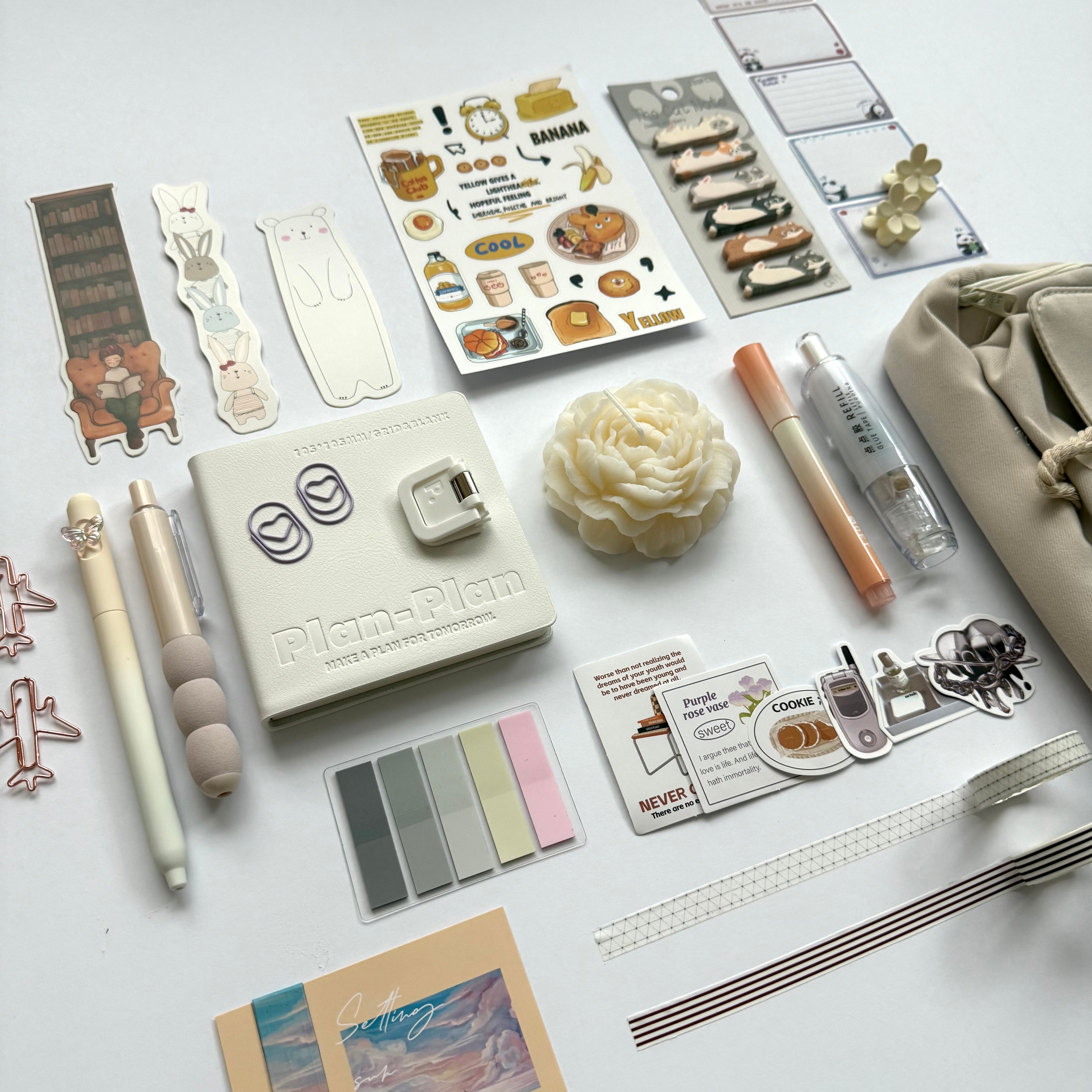 🤍 White Bundle — Minimal, Clean & Timeless